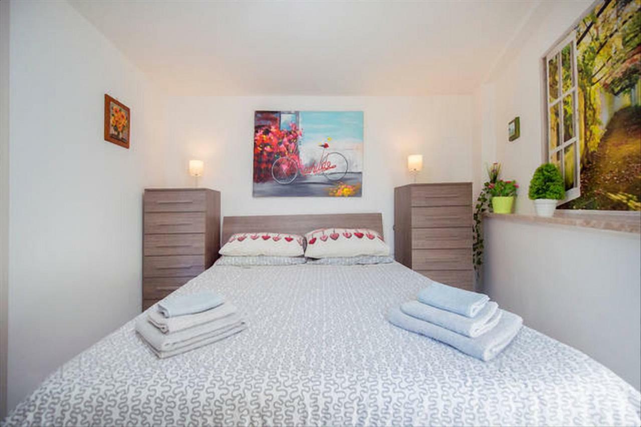 Garden House Apartments In Napoli Eksteriør bilde